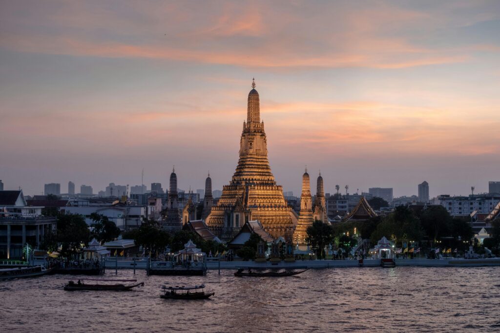 Wat Arun - best temples in Bangkok
