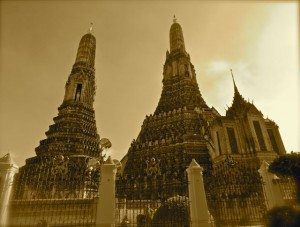 wat-arun-temples-bangkok