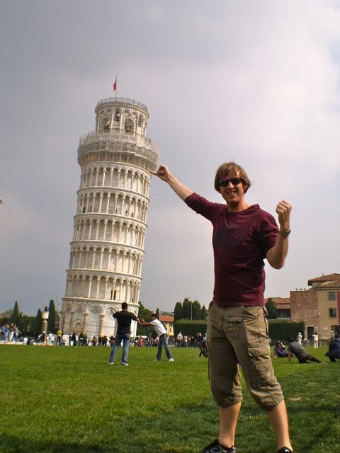 How to Hold up the Leaning tower of Pisa with your pinky! (FFAF)