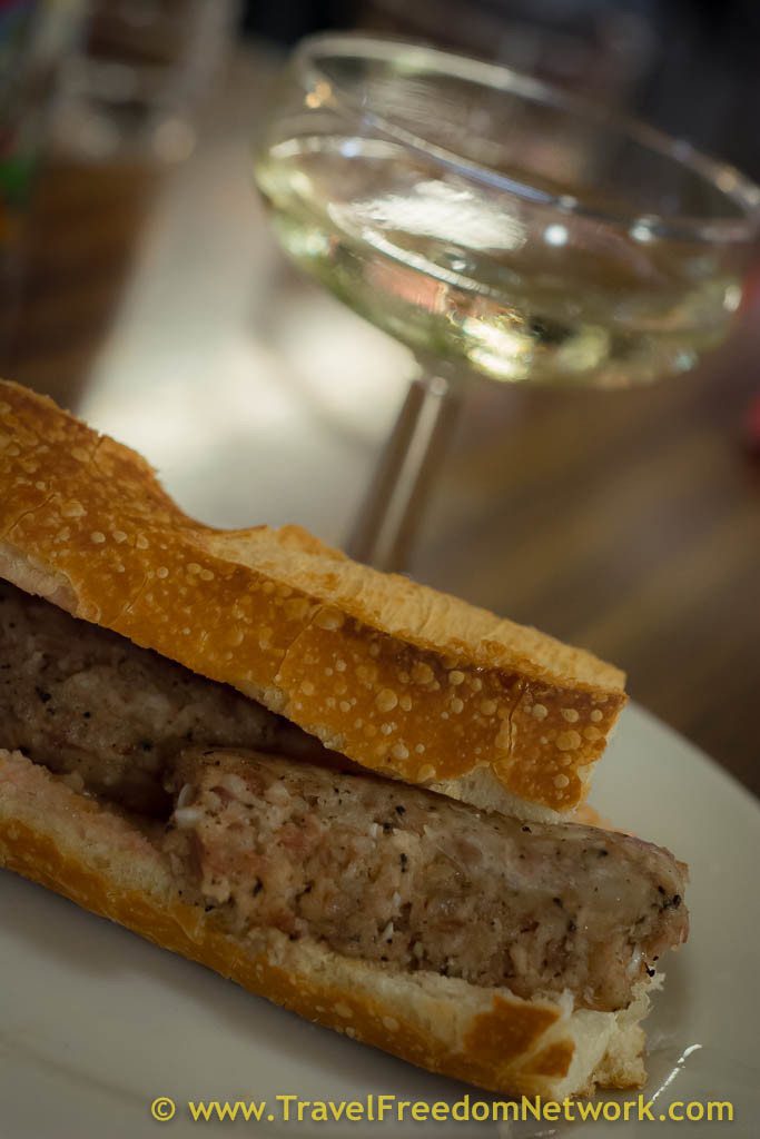 Food Fun Adventure Barcelona, Cava with traditional sausage sandwich