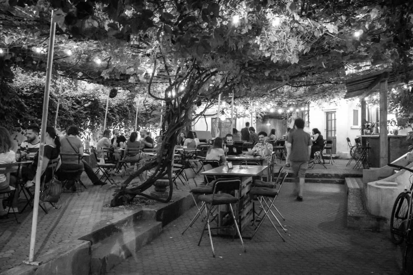 What to do in Bucharest Tips for Food, Fun & Bucharest Nightlife