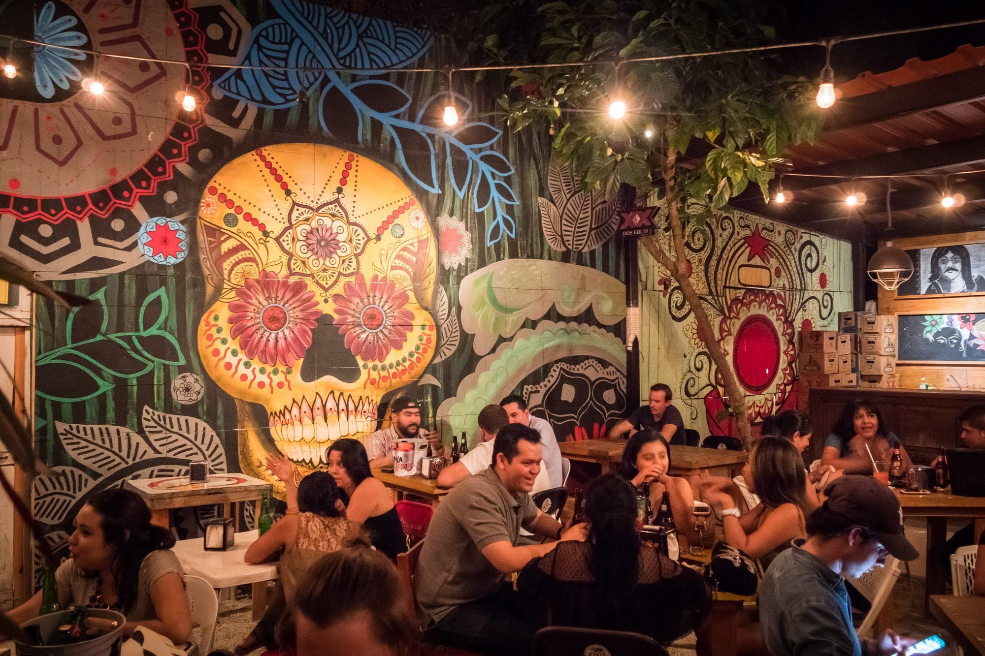 62 Best Restaurants in Merida Mexico + Merida Nightlife, Cantinas & Bars