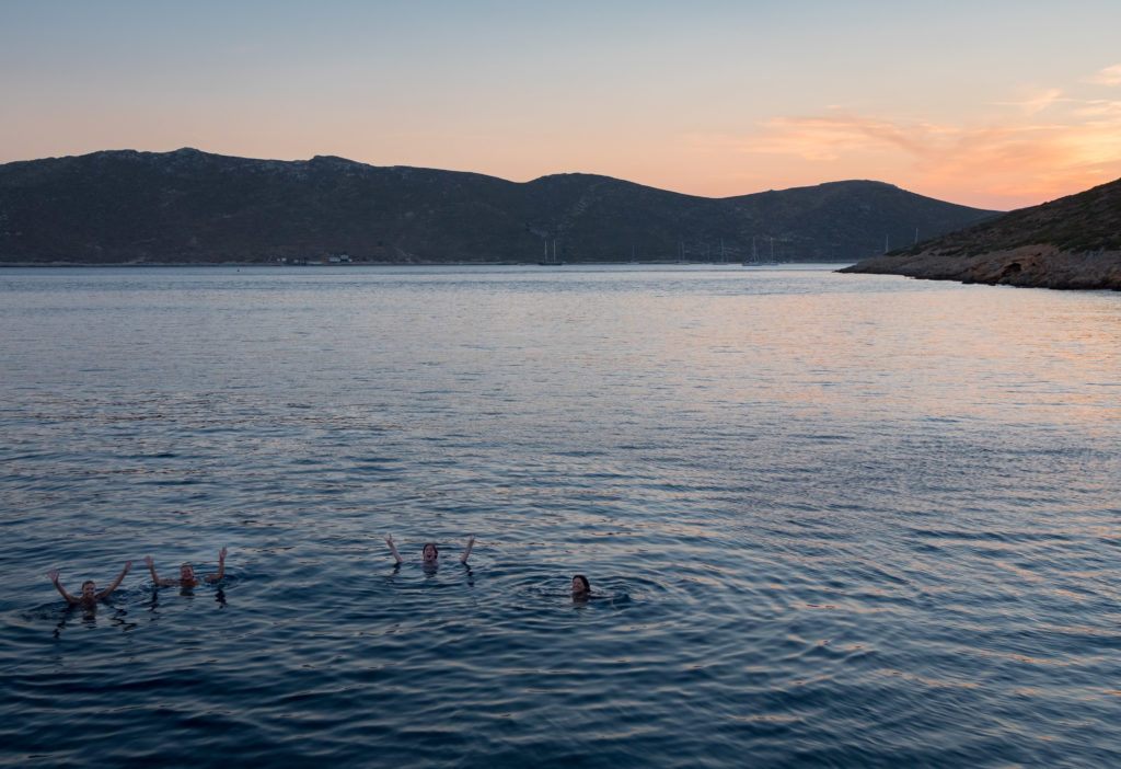 Greek Island Hopping Itinerary: Best Greek Island Hopping Routes: Sunset Swim @ Pserimos