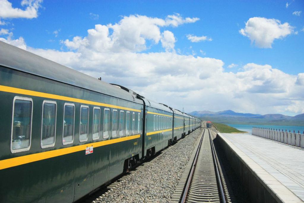 How To Dine on the Tibet Train Journey