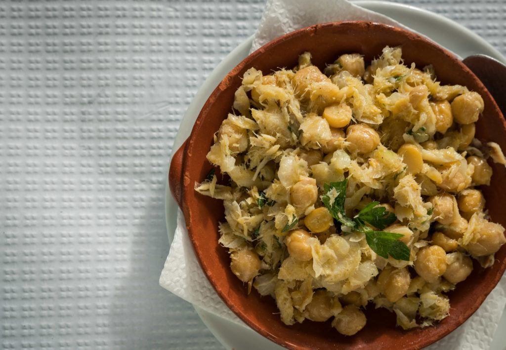 What To Eat In Lisbon: Bacalhau com Grao (Cod & Chickpea Salad)