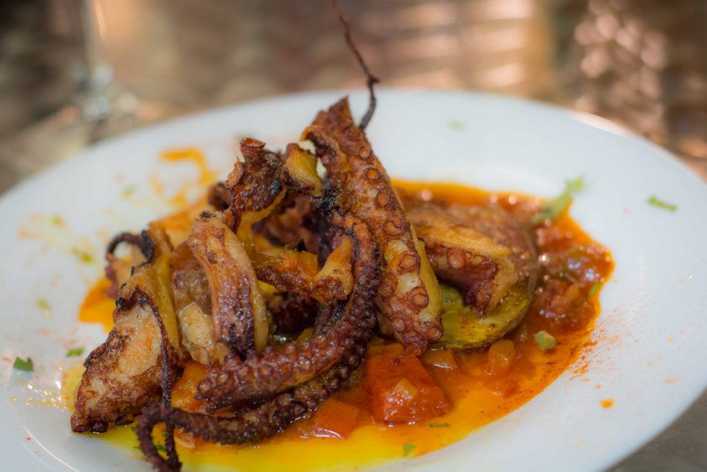 Spanish Tapas Dishes: Octopus en Ragut @ Loli (Triana Market, Seville)