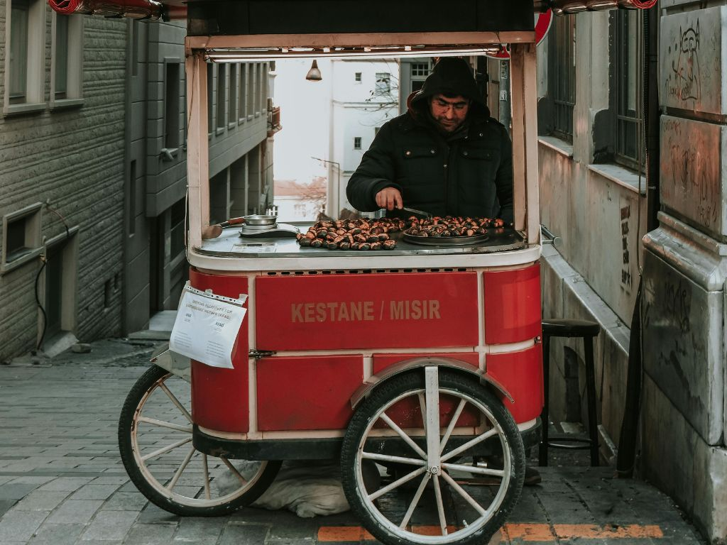 Street vendor selling Kestane Kebap (roasted chestnuts)